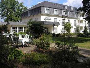 Отель Waldhotel Nachtigall  Падерборн